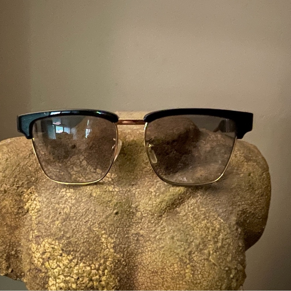 💚Gucci Unisex Metal/Pearl Embellished Frames - Picture 5 of 6